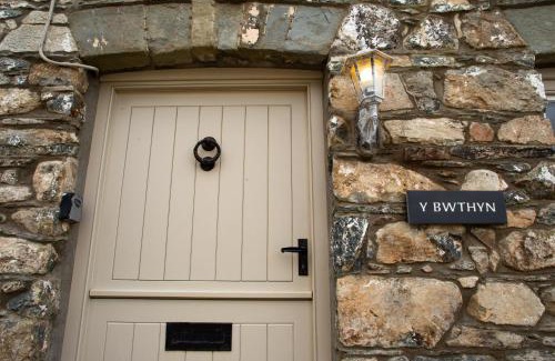 Newport House | Y Bwthyn Newport, Pembrokeshire