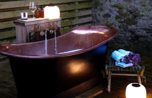 Amlwch House | Y Caban - A Luxury Rural Retreat with Seaviews