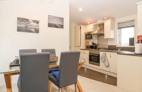 Llanfairpwllgwyngyll Cottage | Y Caban