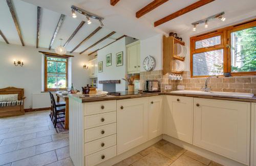 Llangwm House | Y Cleddau