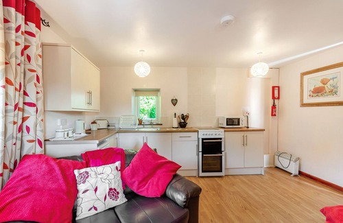 Llanybydder Cottage | Y Cwtch
