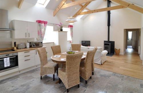 Cardigan House | Y Felin