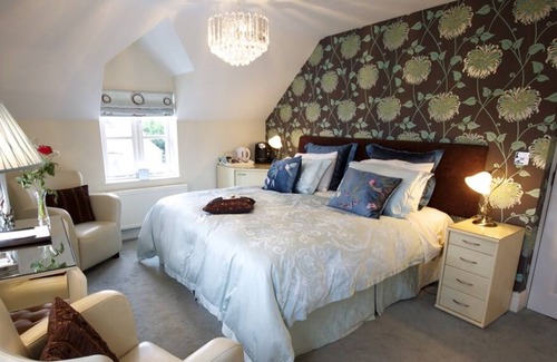 Dinas Cross Bed & Breakfast | Y Garth B&B