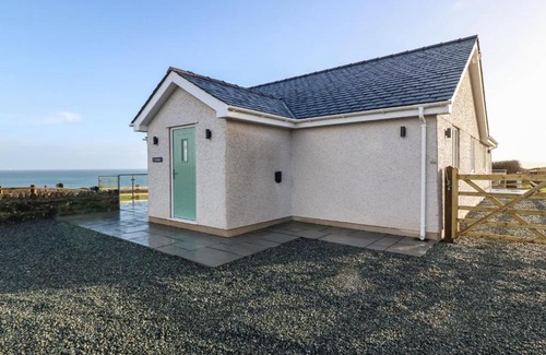 Moelfre House | Y Gorlan