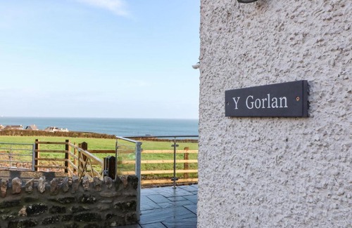 Moelfre House | Y Gorlan