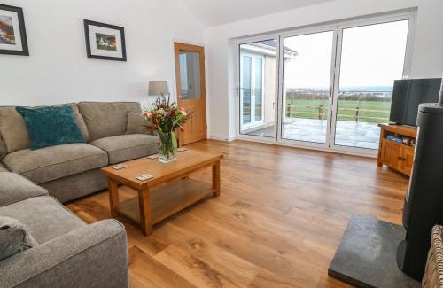 Moelfre House | Y Gorlan