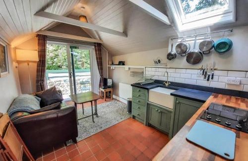 Dolgellau House | Y Gribyn - Modern stone cottage within Snowdonia's National Park
