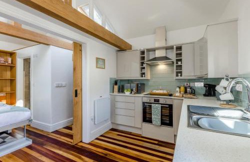 Cwmtirmynach House | Y Nyth
