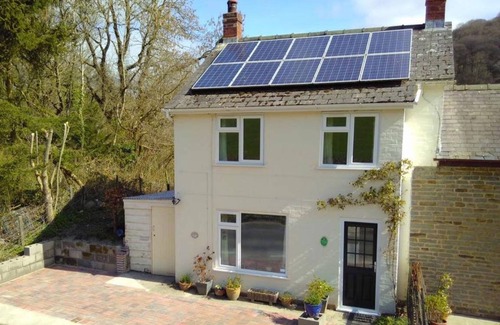 Newcastle-on-Clun Cottage | Y Rhosyn
