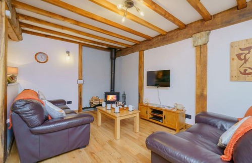 Tabor House | Y Stabl