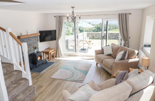 Llanrwst House | Y Stabl