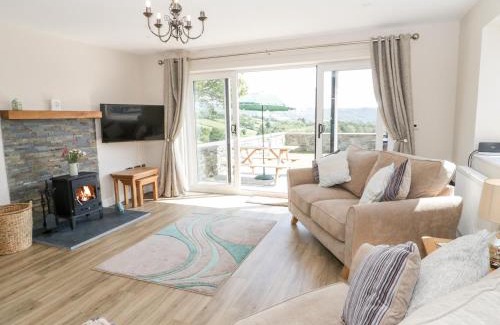 Llanrwst House | Y Stabl