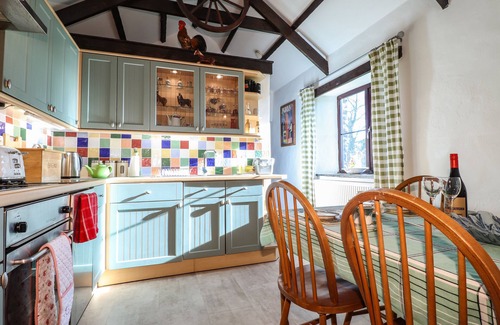 Dwrbach Cottage | Y STABL, romantic, with hot tub in Fishguard
