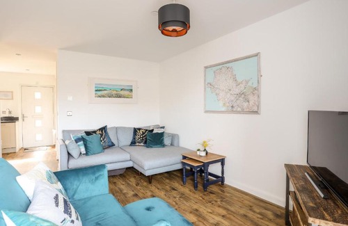 Brynteg House | Y Ty Pren
