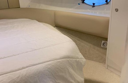 Pointe Croisette Boat Rental | Yacht 17M Cannes Croisette Port Canto,3 Ch,clim,tv