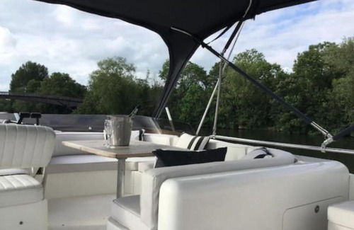 Tower Hill Boat Rental | Yacht -Central London St Kats Dock Tower Bridge