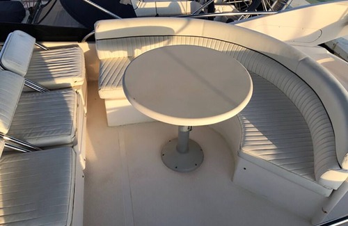Puerto Banus Boat Rental | YACHT EXPERIENCE IN PUERTO BANUS