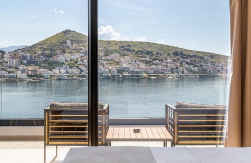 Kodrra Hotel | Yacht Premium Hotel