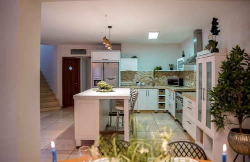 Eilat Villa | YalaRent Fruit Tree Villa - Private Pool