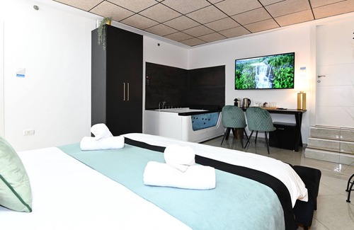 Tiberias Old City House | Yalarent Malina motel in Tiberias