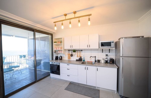 Tiberias Old City Apartment | YalaRent Migdalor Apartments with Sea Views