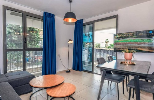 Tiberias Old City Apartment | YalaRent Migdalor Apartments with Sea Views