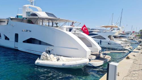 Yalikavak Boat Rental | Yalikavak Matilda Mega Yacth Hotel