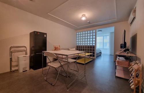 Yangjae-dong Apartment | Yangjae Station & Stream Stay