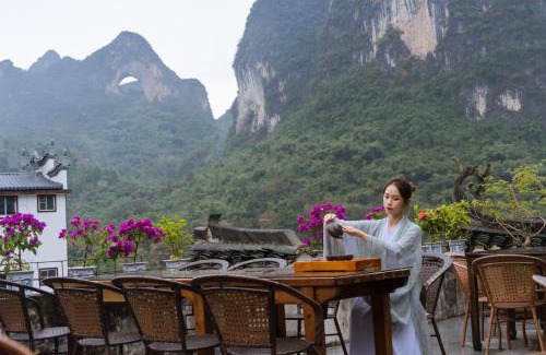Ten Mile Gallery House | Yangshuo Village Inn Boutique Hotel