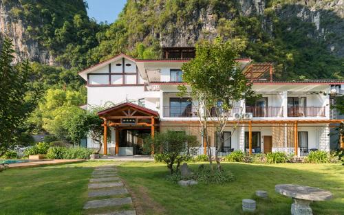 Yangshuo House | Yangshuo Yulong Wonderland Hotel
