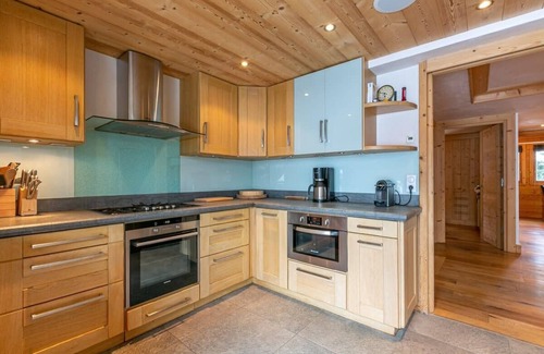 Meribel-Mottaret Ski Chalet | Yankee Lodge: chalet with sauna in Meribel Mottaret