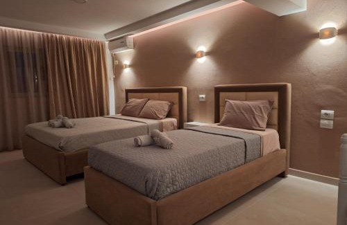 Ksamil Apartment | Yard Apartments - by Hotel Ronaldo