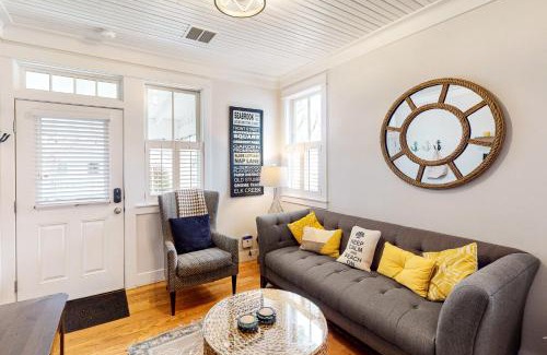 Seabrook House | Yarmouth Yacht Club