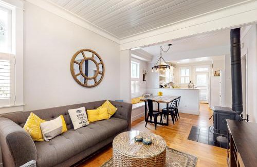 Seabrook House | Yarmouth Yacht Club