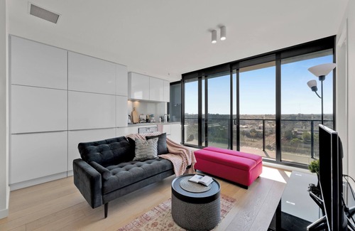 South Yarra Apartment | Yarra House 2Br apartment with stunning views