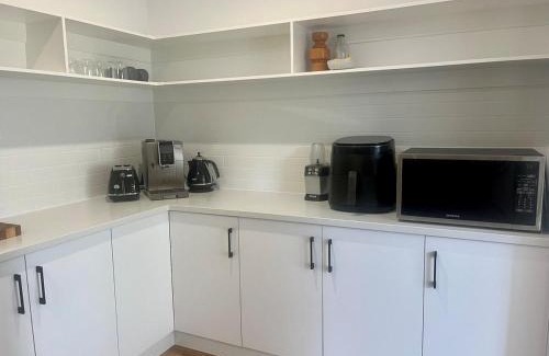 Yarrawonga House | Yarrawonga Golf & Lake Getaway
