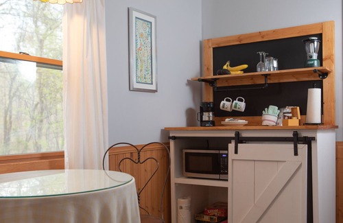 Logan Cottage | Yarrow Cottage Hocking Hills