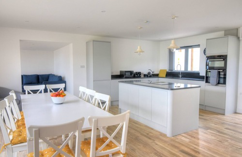 Charmouth Cottage | Yarrow