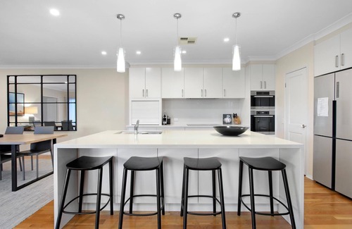 Fitzroy Falls House | 'Yarrowfells' - Rural Escape