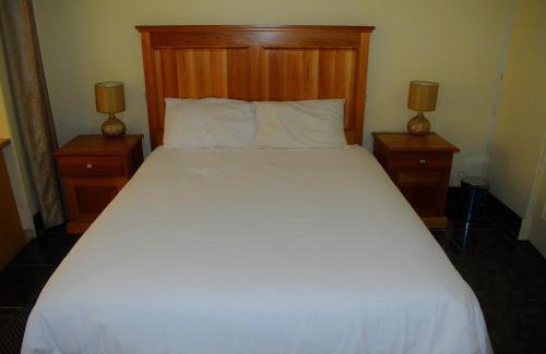 Ladysmith Bed & Breakfast | Yaseens B&B