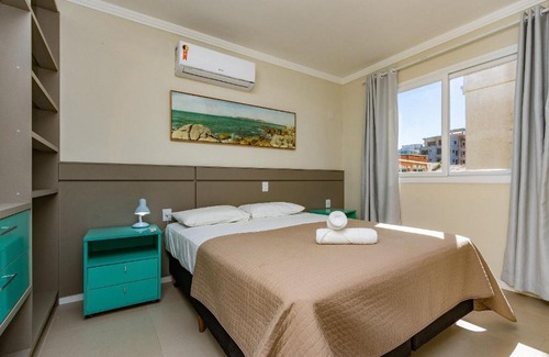 Quatro Ilhas Apartment | Yasmin 101 – Lindo Apartamento com Vista Panorâmica para o Mar em Quatro Ilhas, com Roupa de Cama e Toalhas Inclusas.
