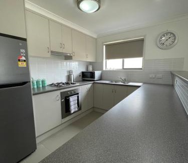 Yass Apartment | Yass Valley Stays - Convenient & Comfortable