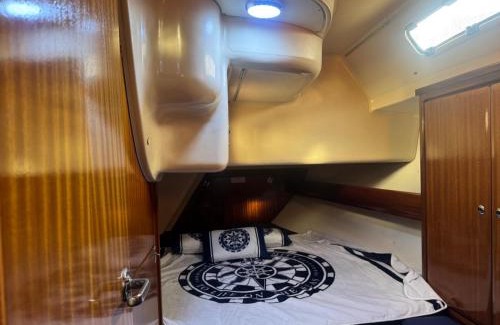 Lomo Quiebre Boat Rental | Yate Rock & Roll