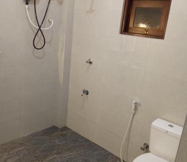 Kathaluwa Hotel | Yathi'S Surf Villa