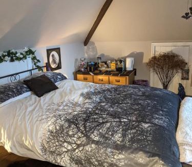 Lyme Regis Bed & Breakfast | Yawl, Harcombe House