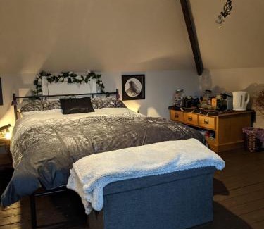 Lyme Regis Bed & Breakfast | Yawl, Harcombe House