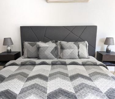 Marbella Apartment | Yc 2301-B l Habitacion en av Balboa