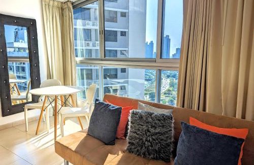 Marbella Apartment | Yc 2301-B l Habitacion en av Balboa