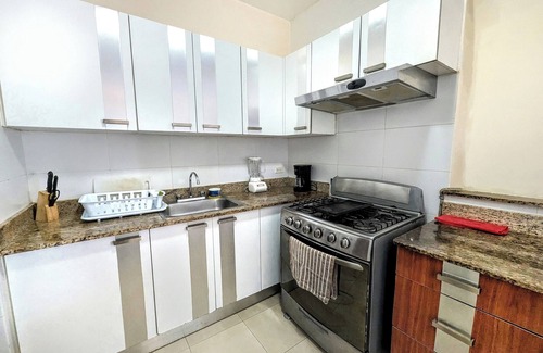 Marbella Apartment | YC 701-C l Apartamento 2BR en av balboa