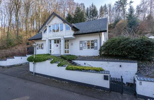 Oerlinghausen Villa | Ydillic Forest Villa - Terasse - WIFI - Ausblick